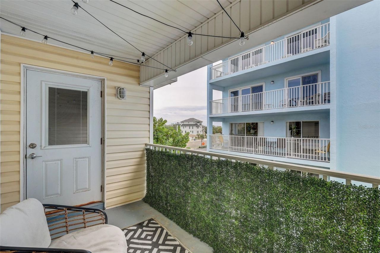 18522 Gulf Boulevard, Unit D, Indian Shores, FL 33785 Photo