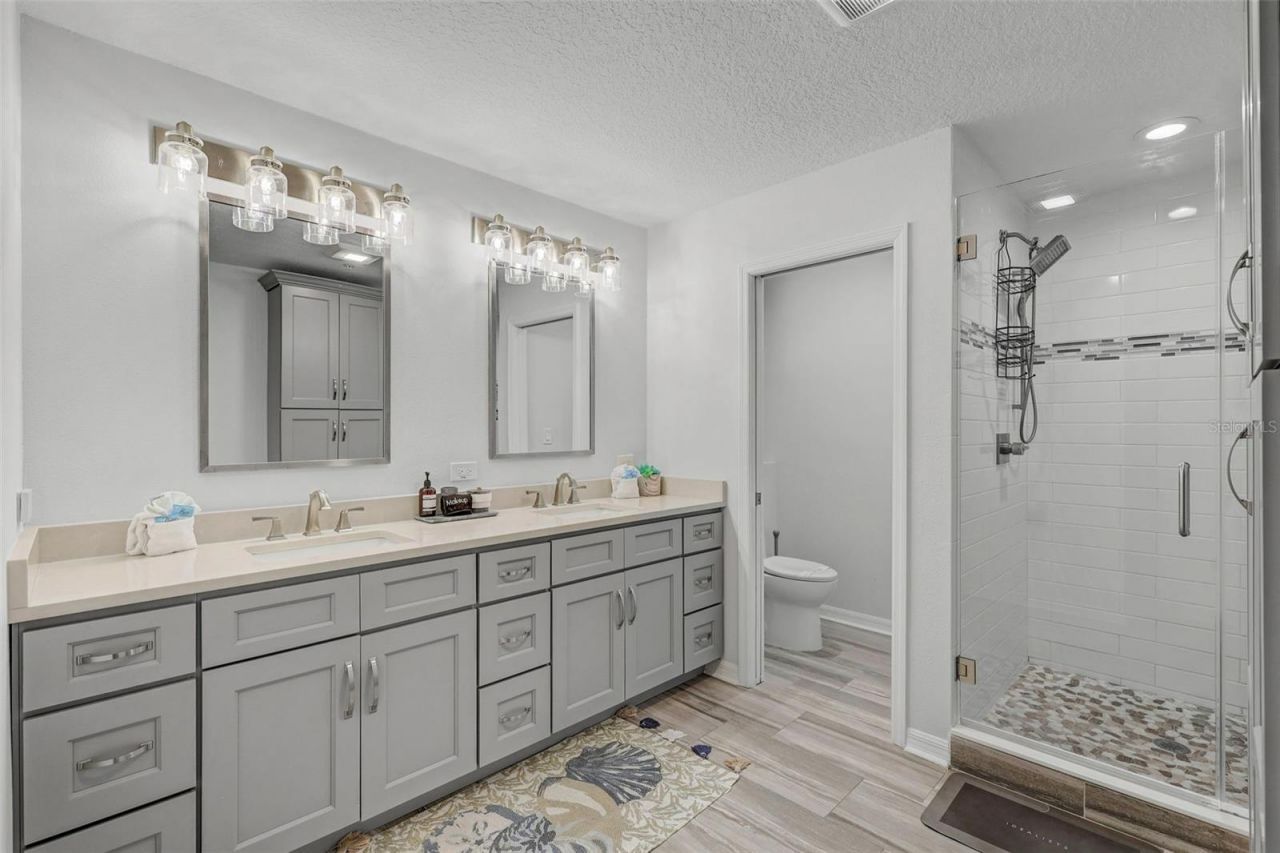 18522 Gulf Boulevard, Unit D, Indian Shores, FL 33785 Photo