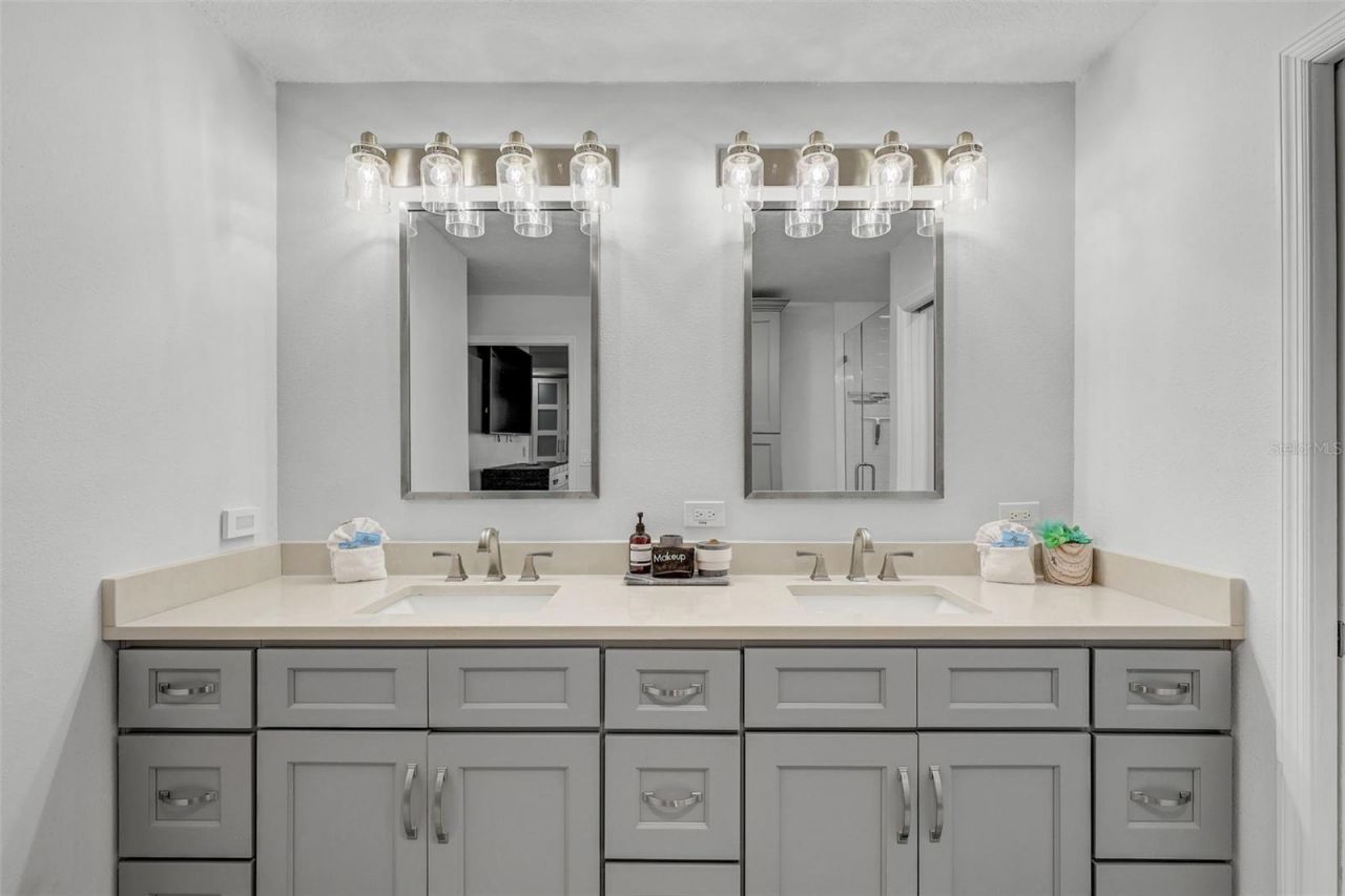18522 Gulf Boulevard, Unit D, Indian Shores, FL 33785 Photo