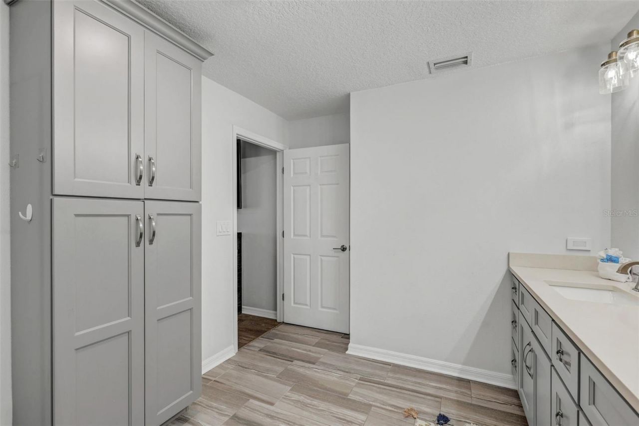 18522 Gulf Boulevard, Unit D, Indian Shores, FL 33785 Photo