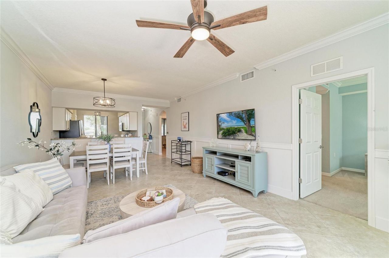 16706 Vardon Terrace, Unit 205, Lakewood Ranch, FL 34211 Photo