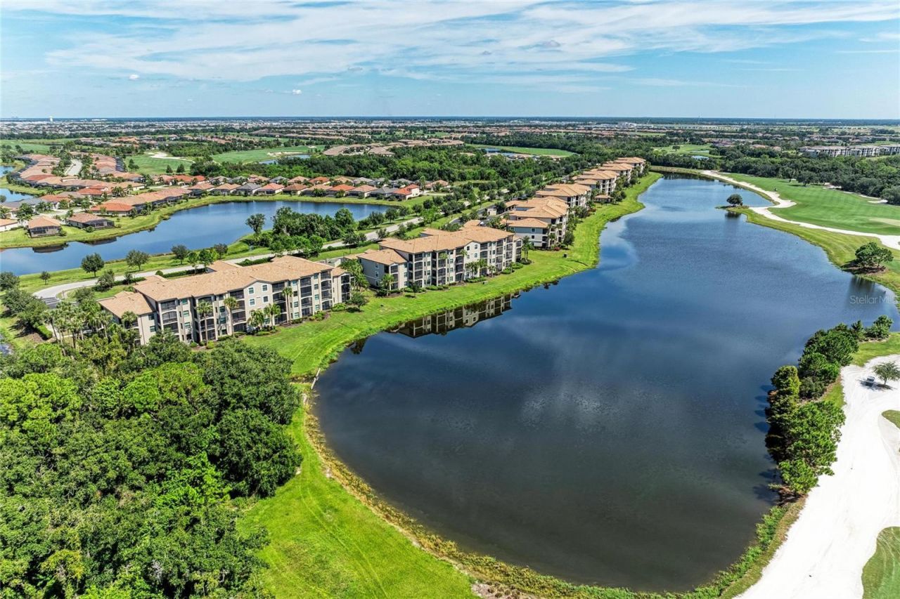 16706 Vardon Terrace, Unit 205, Lakewood Ranch, FL 34211 Photo