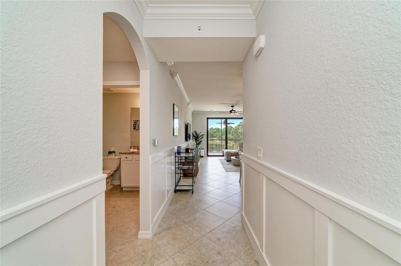 16706 Vardon Terrace, Unit 205, Lakewood Ranch, FL 34211 Photo