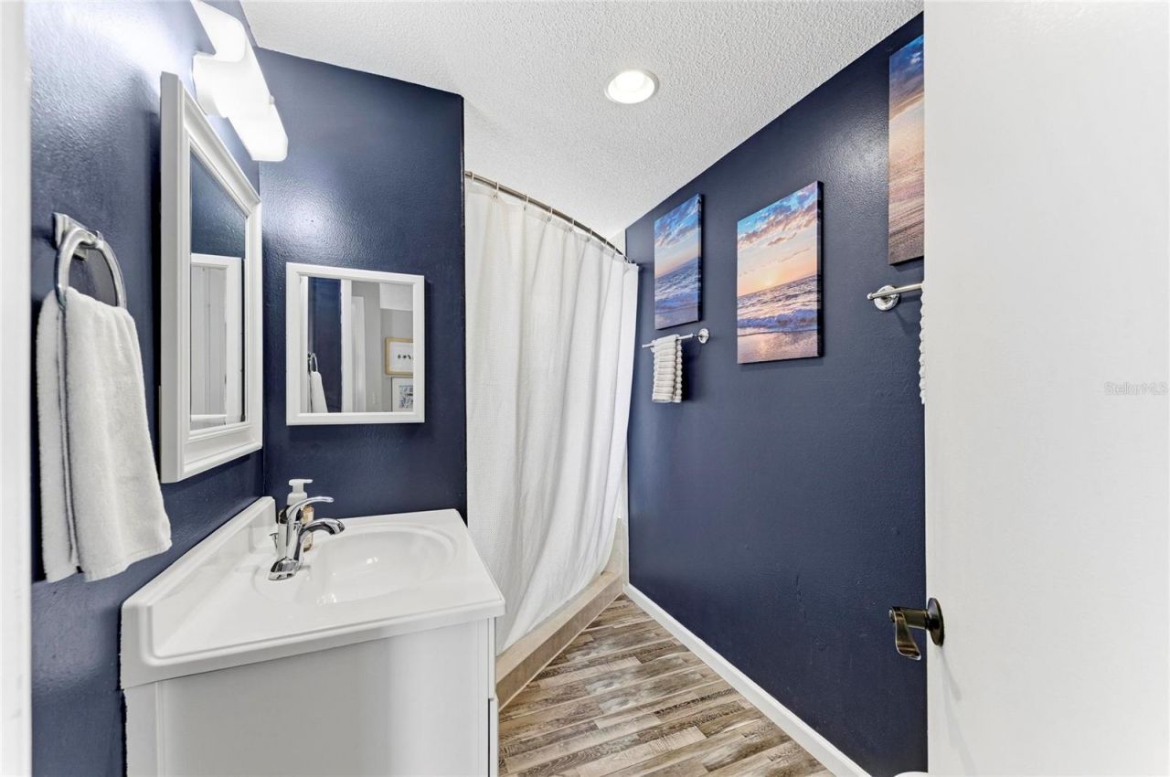 1841 Joyce Street , Sarasota, FL 34231 Photo