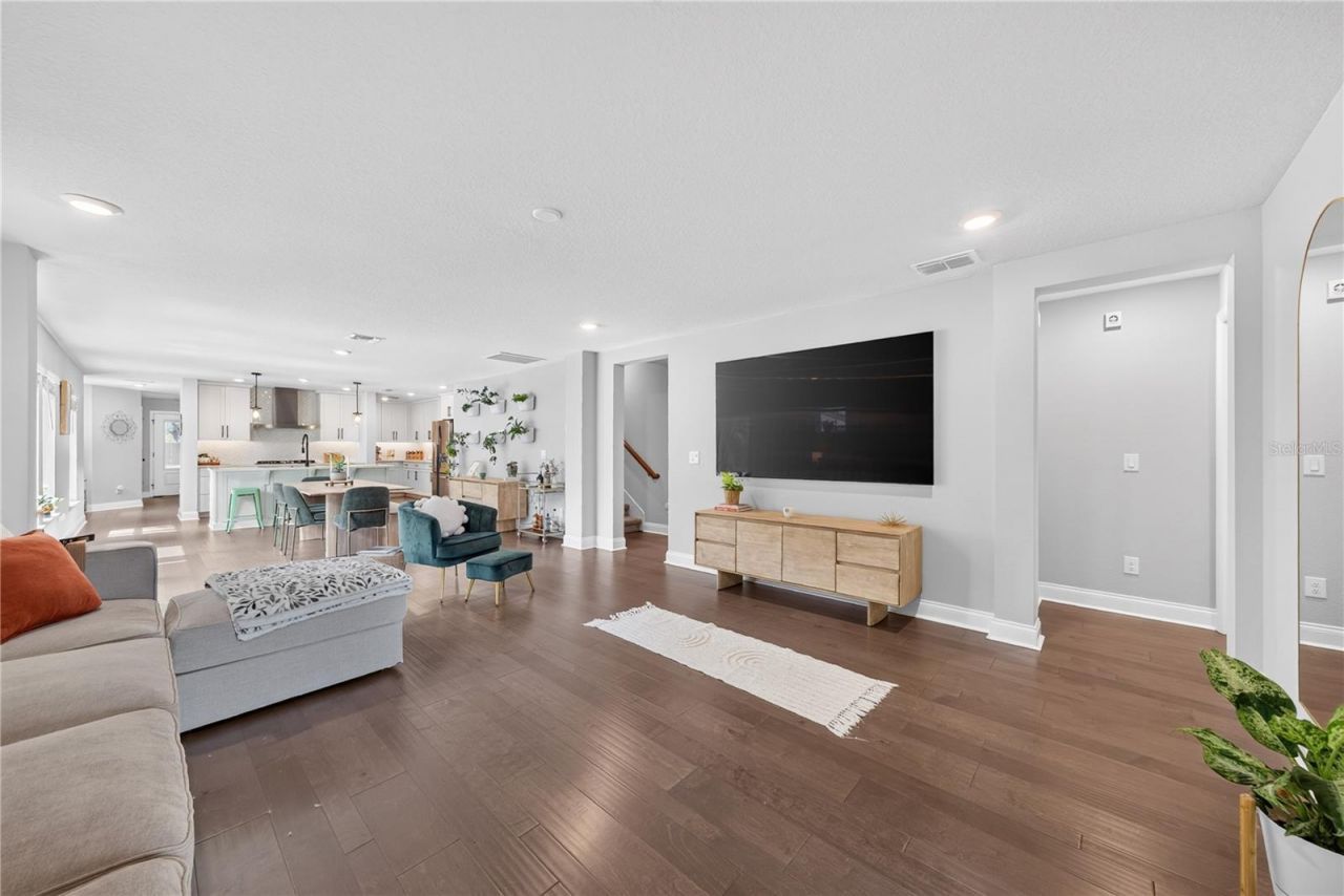 1745 Hour Glass Drive, Orlando, FL 32806 Photo