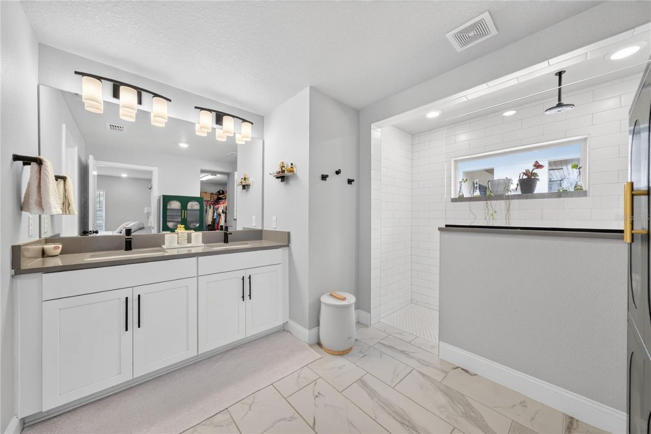 1745 Hour Glass Drive, Orlando, FL 32806 Photo