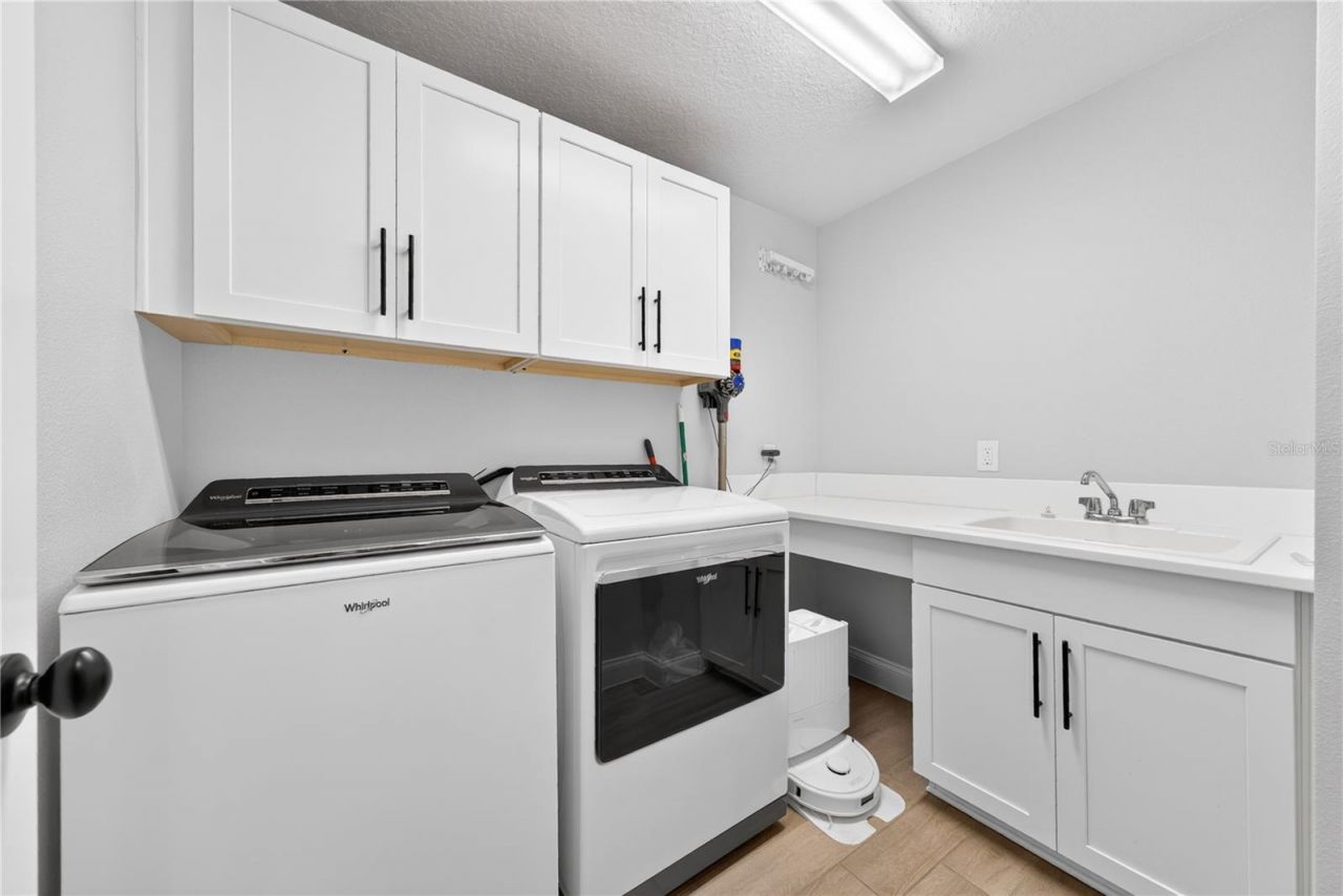 1745 Hour Glass Drive, Orlando, FL 32806 Photo