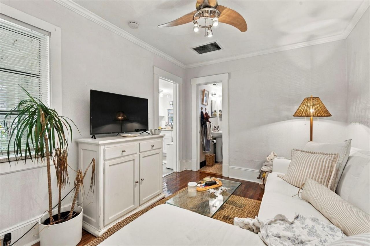 406 10th Avenue Ne, Saint Petersburg, FL 33701 Photo