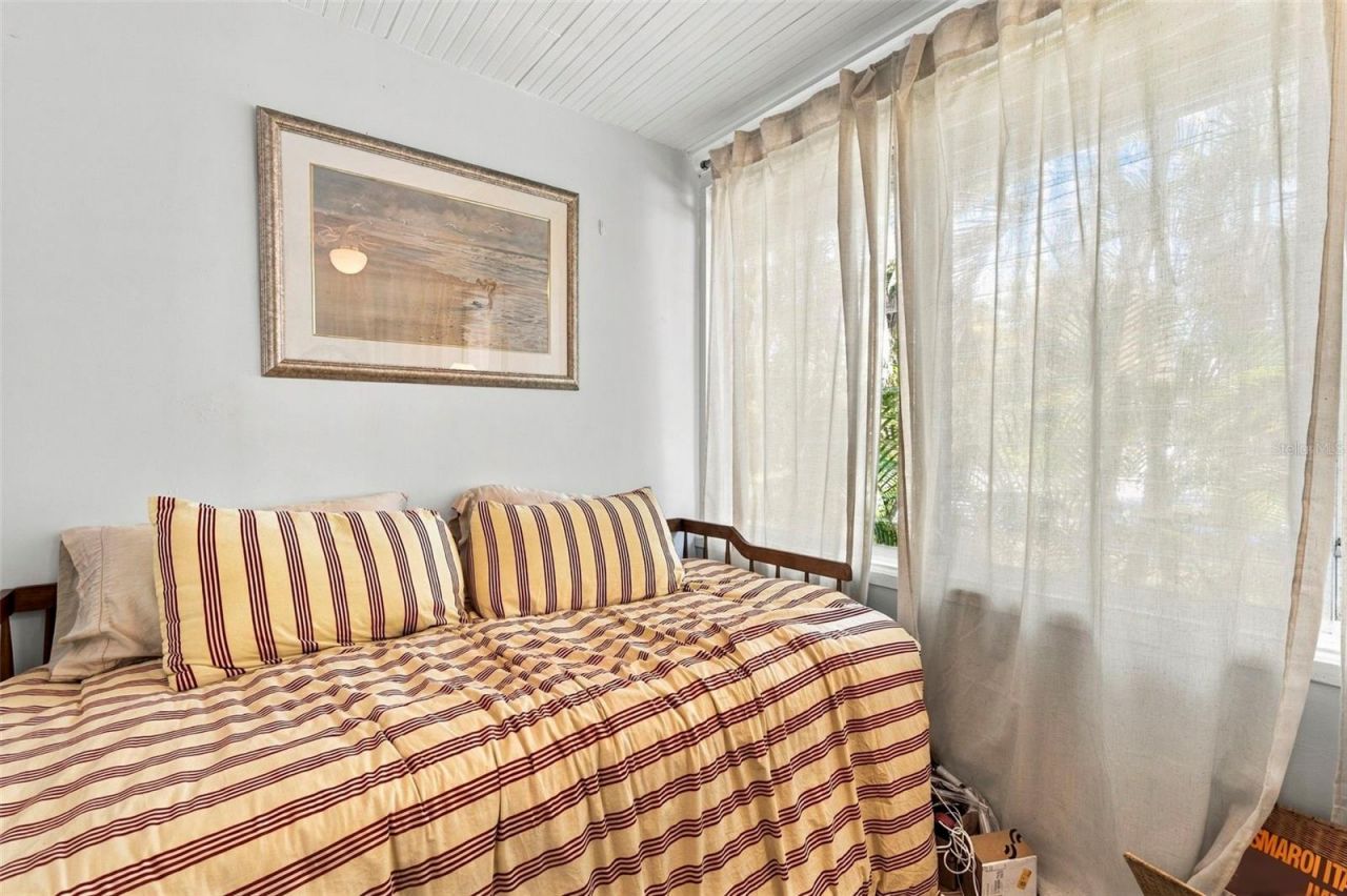 406 10th Avenue Ne, Saint Petersburg, FL 33701 Photo