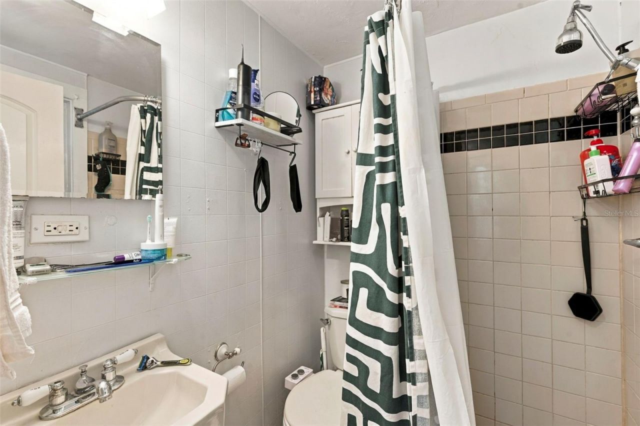 406 10th Avenue Ne, Saint Petersburg, FL 33701 Photo