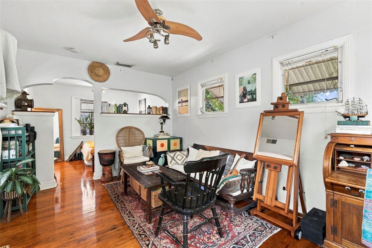 406 10th Avenue Ne, Saint Petersburg, FL 33701 Photo