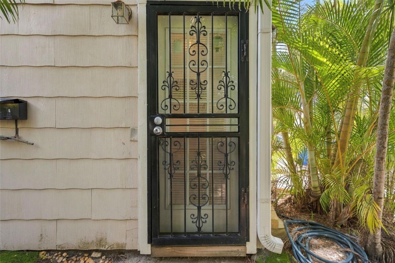 406 10th Avenue Ne, Saint Petersburg, FL 33701 Photo