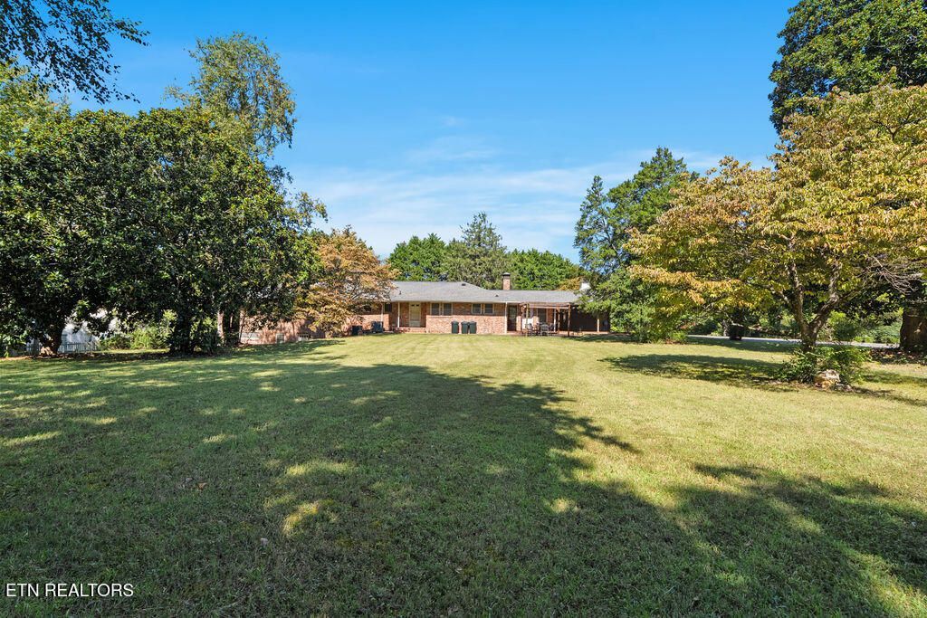 9000 Westland Drive, Knoxville, TN 37922 Main Photo