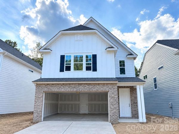 13135 Foxberry Road , Charlotte, NC 28213