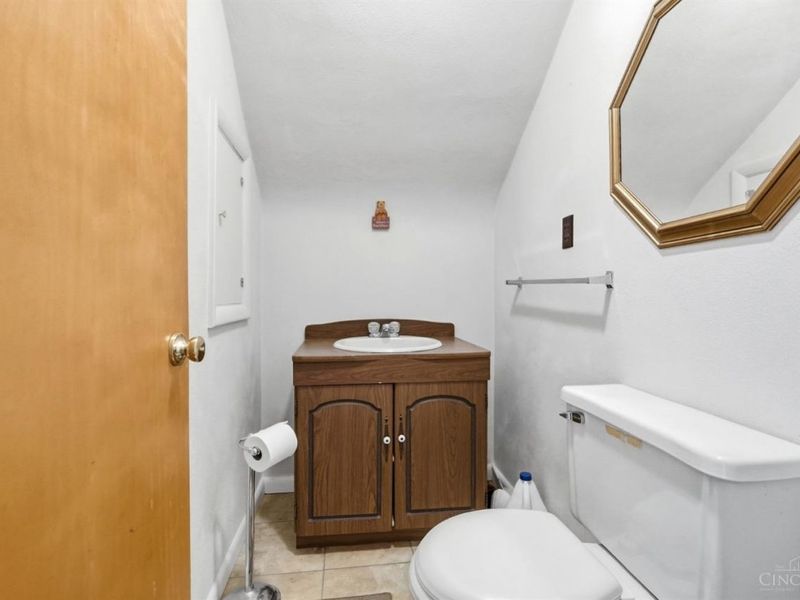 1210 Thurnridge Drive, Reading, OH 45215 Photo 44