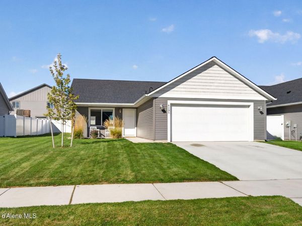 6295 W Bowmore LN, Rathdrum, ID 83858