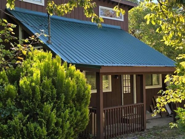 829 W Gold Dust Drive , Pigeon Forge, TN 37863