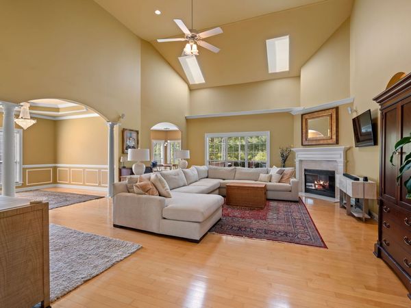 805 Huntwood Pl, Nashville, TN 37221