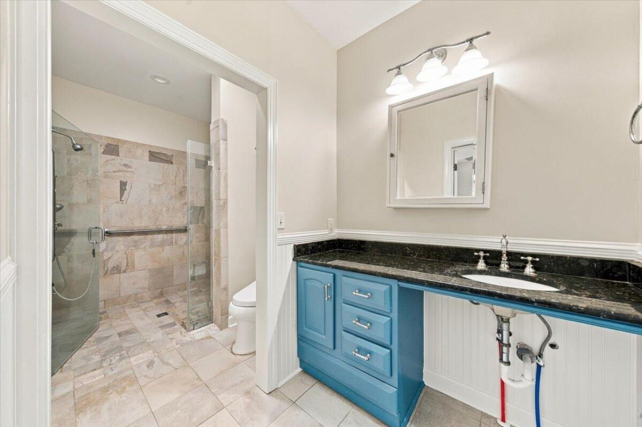 8630 Middleton Point Lane Photo 33