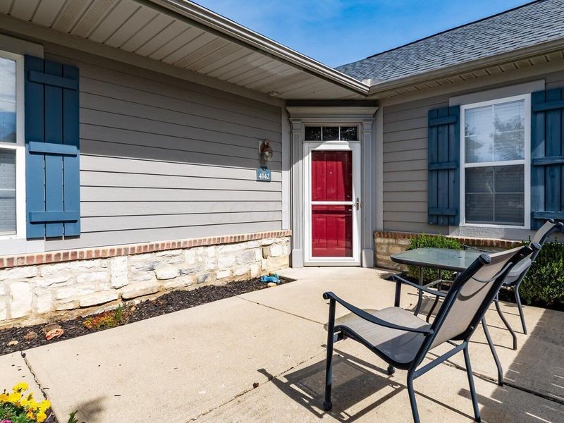 4142 Aumbrey Court, Unit 32, New Albany, OH 43054 Photo 2