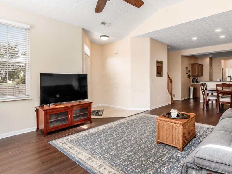 4142 Aumbrey Court, Unit 32, New Albany, OH 43054 Photo 4