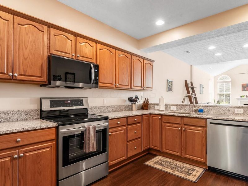 4142 Aumbrey Court, Unit 32, New Albany, OH 43054 Photo 7