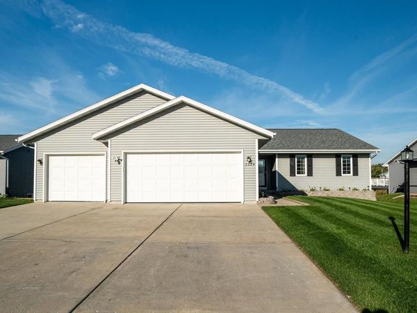 2524 S Terrace STREET, Janesville, WI 53546