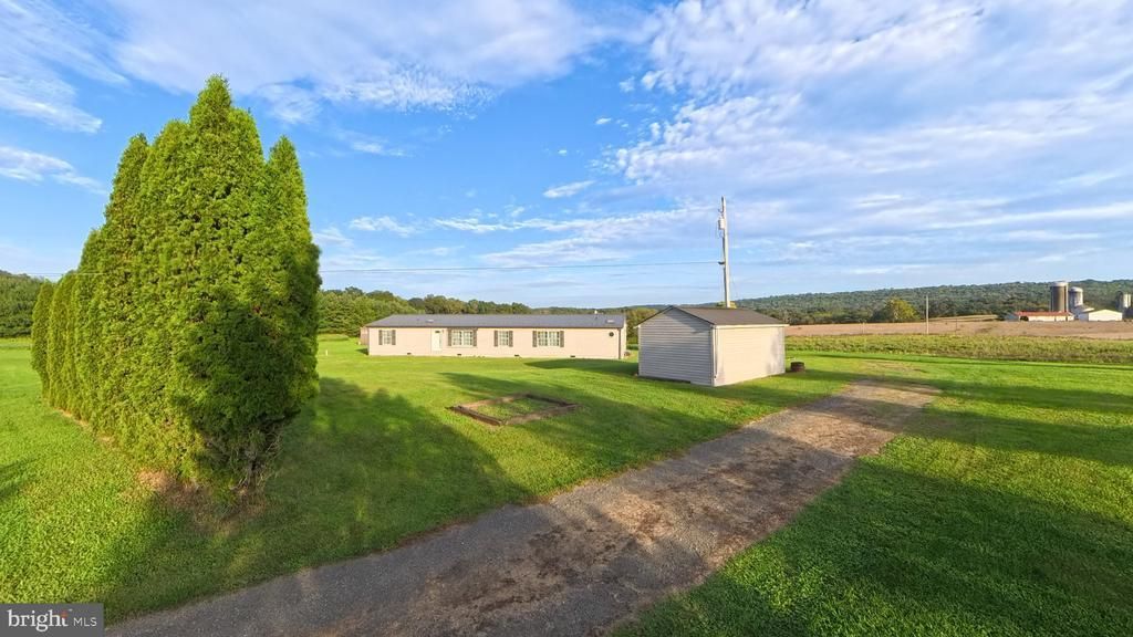 1819 LOWER BAILEY ROAD, NEWPORT, PA 17074