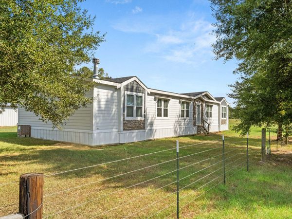 310 Northwoods Rd , Leesville, LA 71446