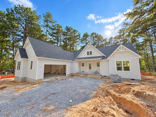 120 Drumar Court , Southern Pines, NC 28387