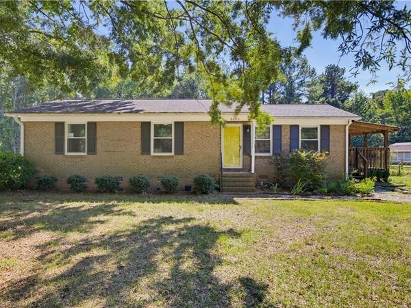 8009 Tam Oshanter Drive, Greensboro, NC 27409