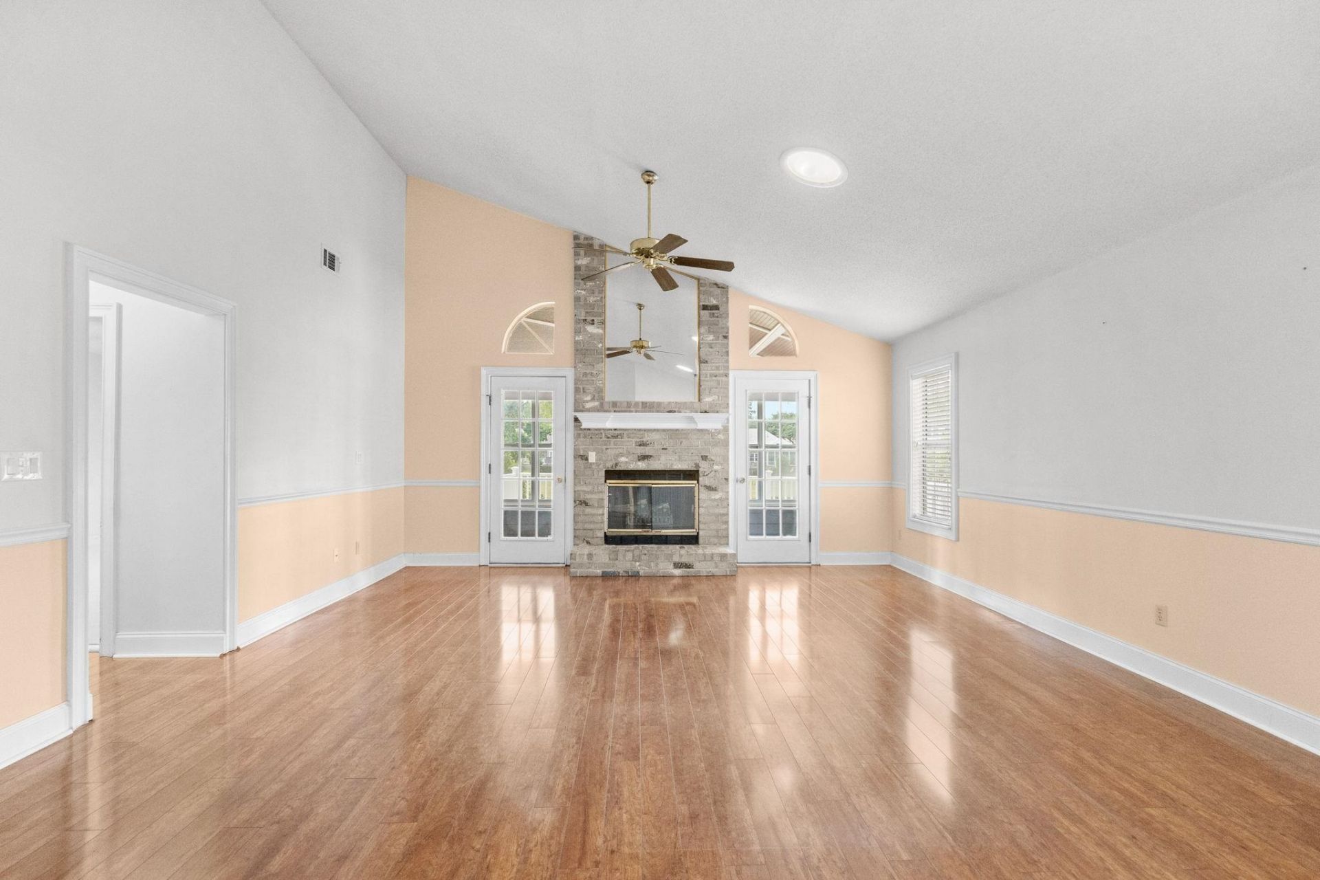 910 Knoll Dr. Photo 13