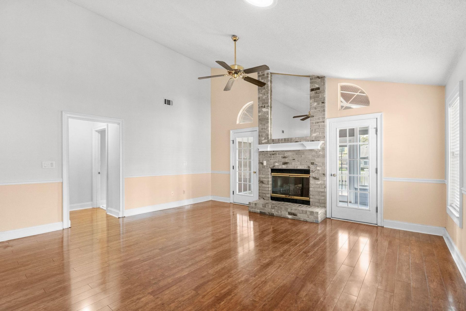 910 Knoll Dr. Photo 15
