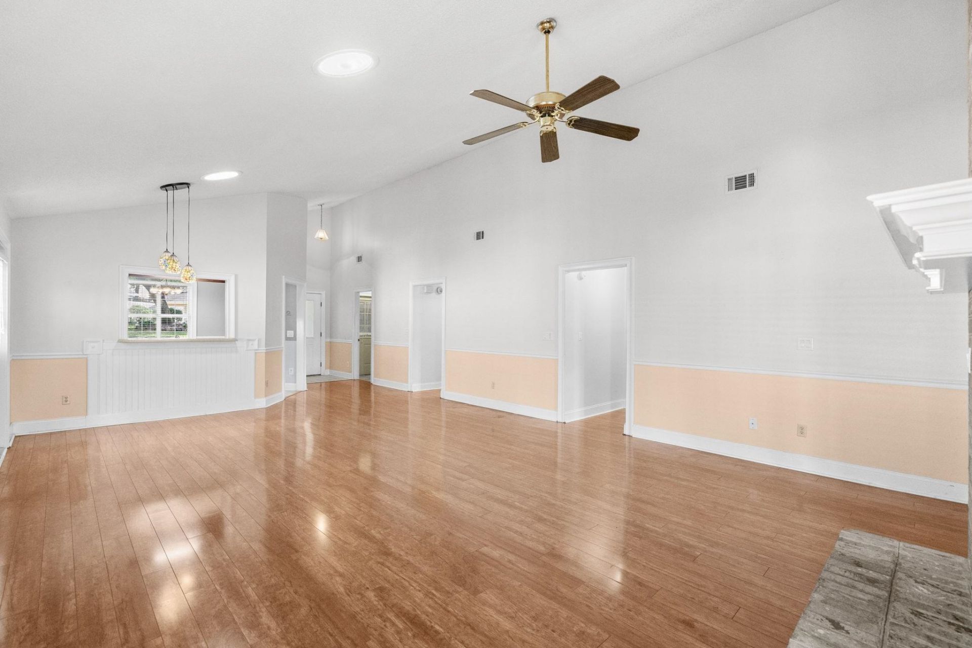 910 Knoll Dr. Photo 16