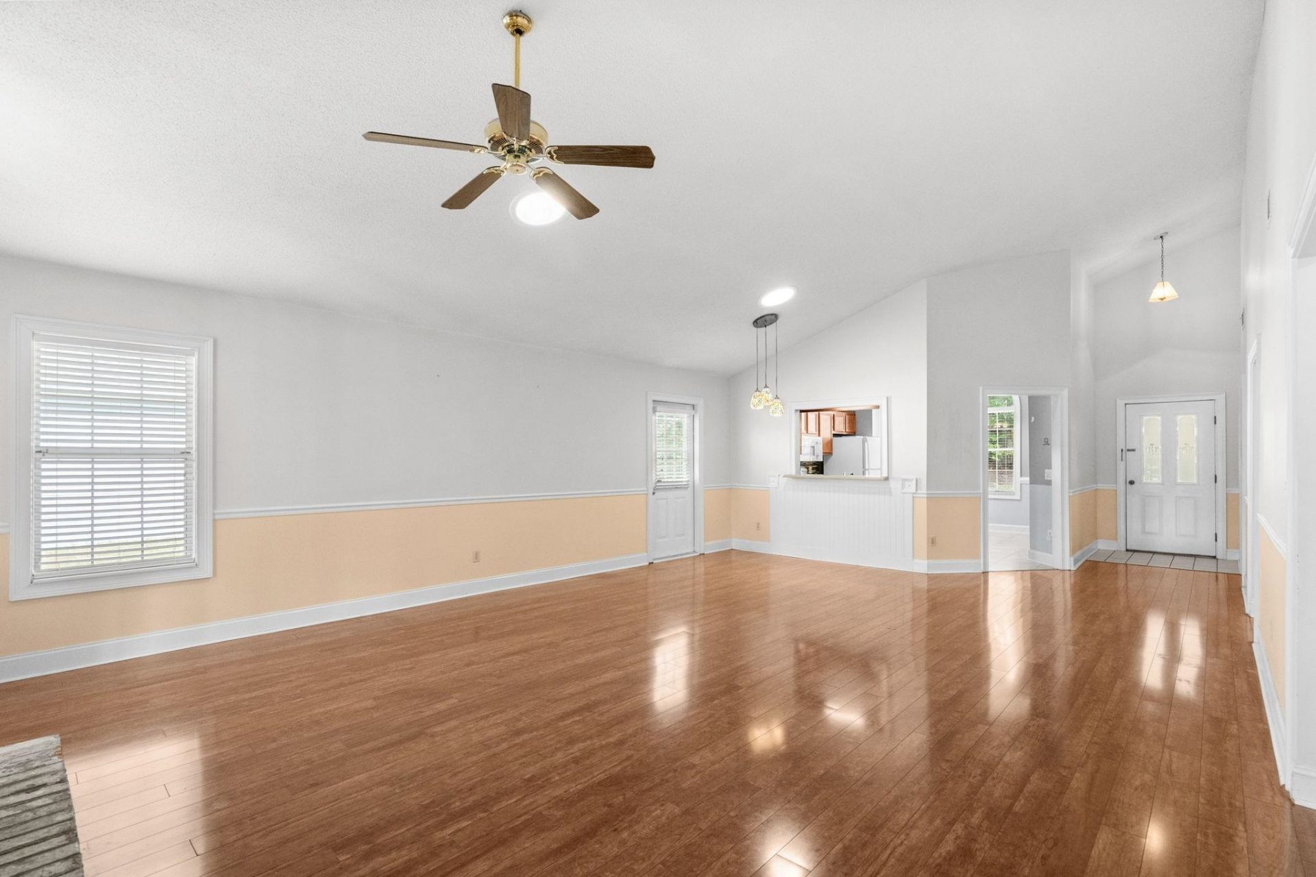 910 Knoll Dr. Photo 17