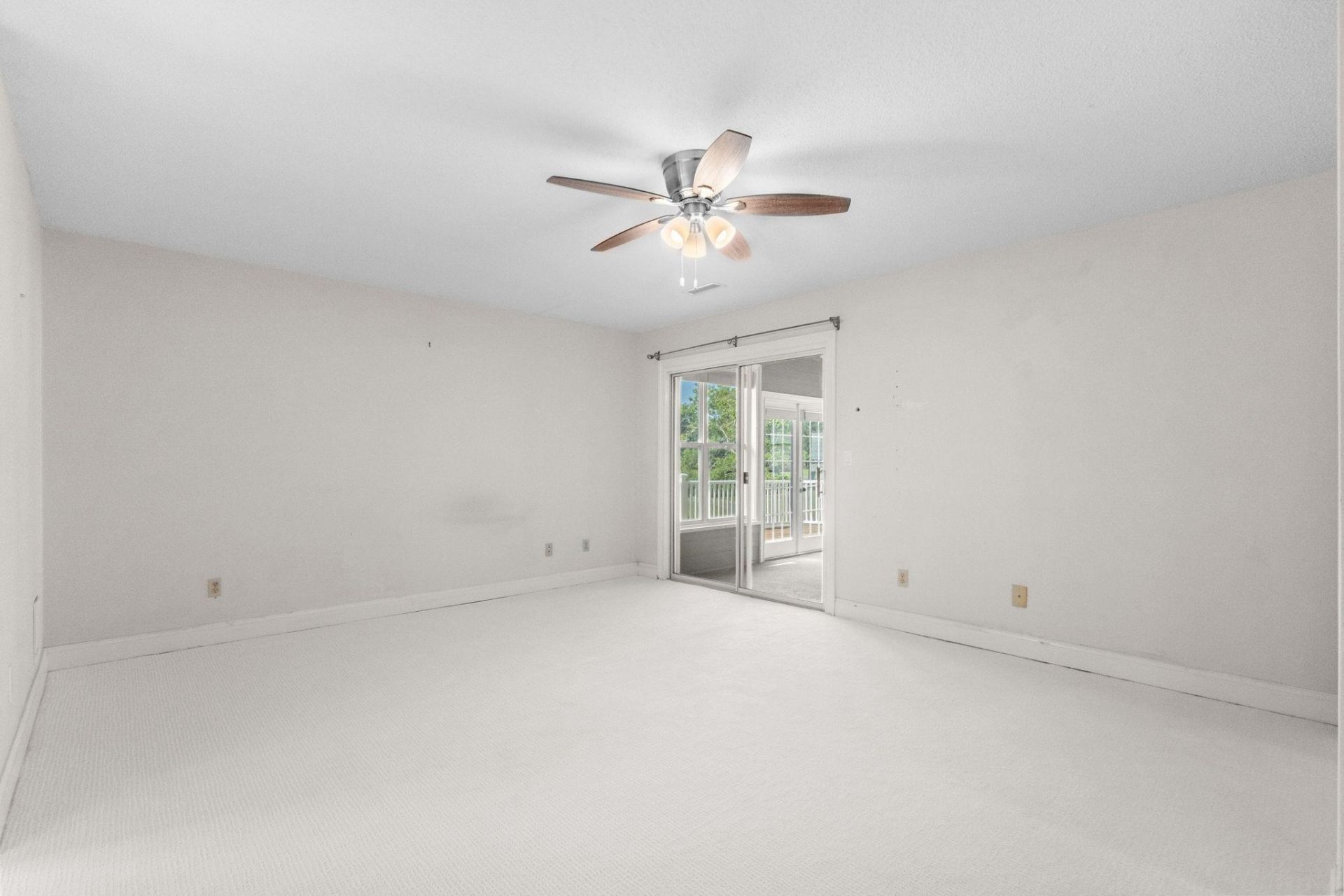 910 Knoll Dr. Photo 21