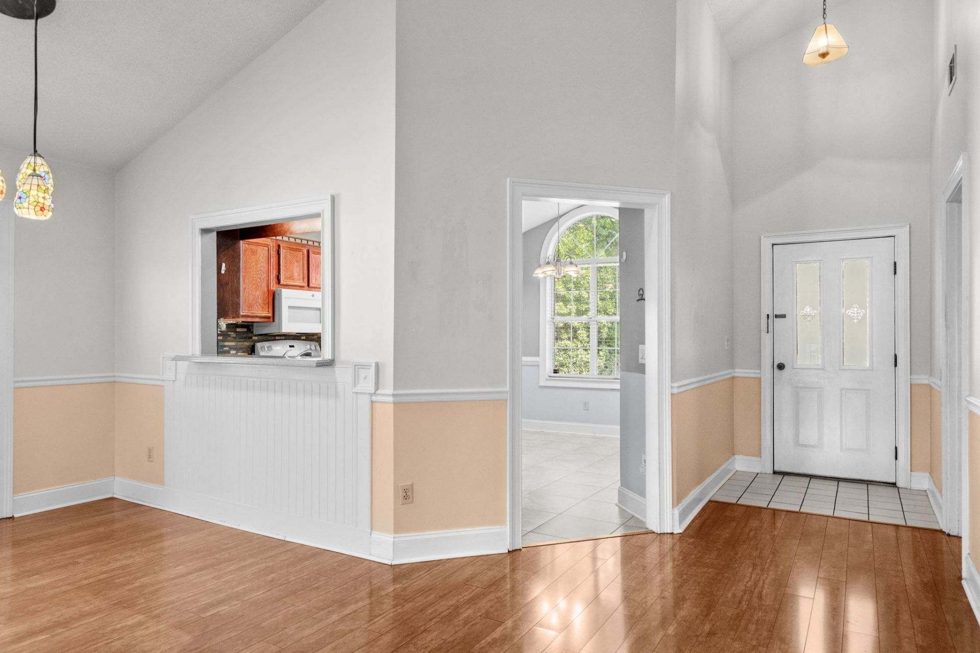 910 Knoll Dr. Photo 3