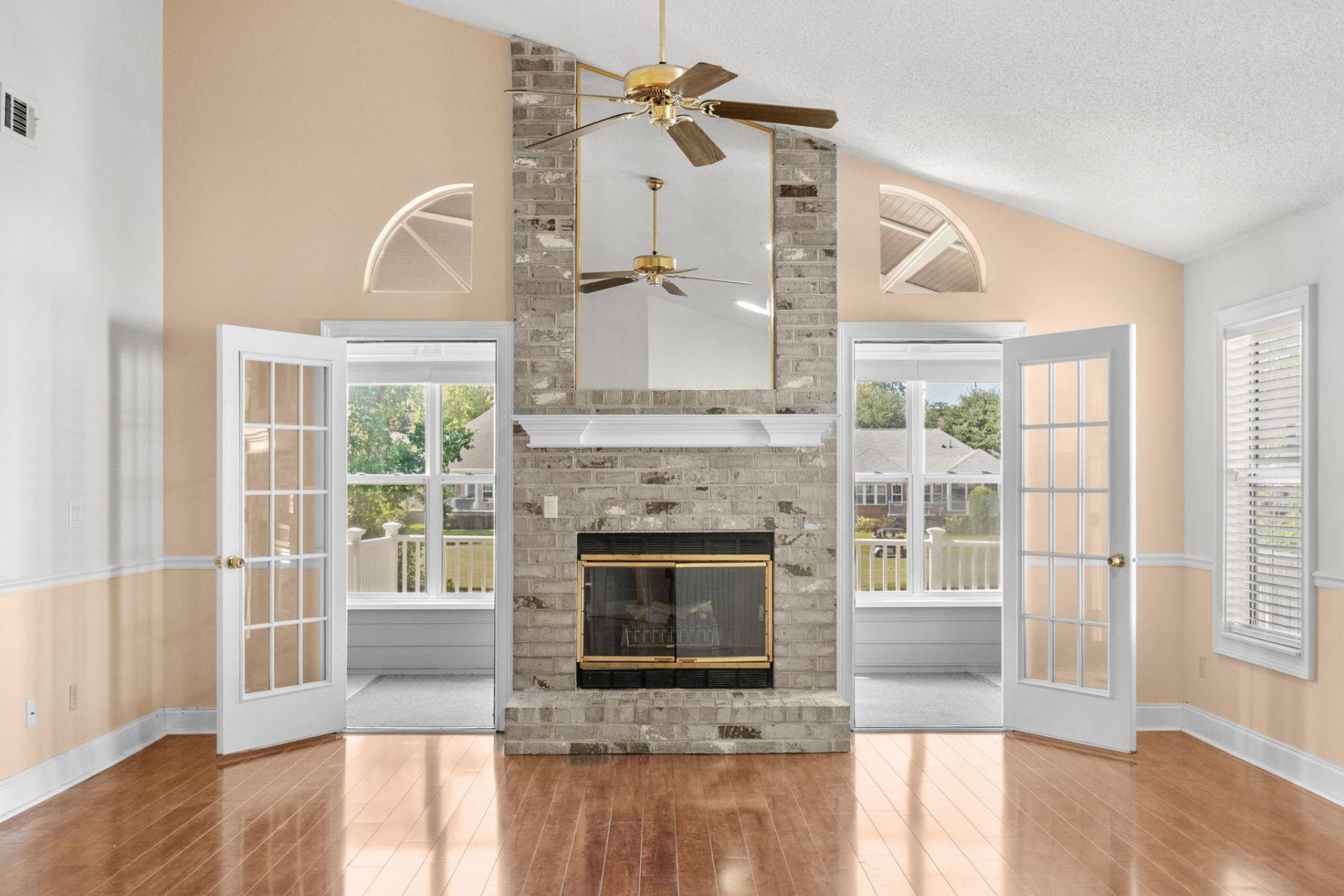 910 Knoll Dr. Photo 31