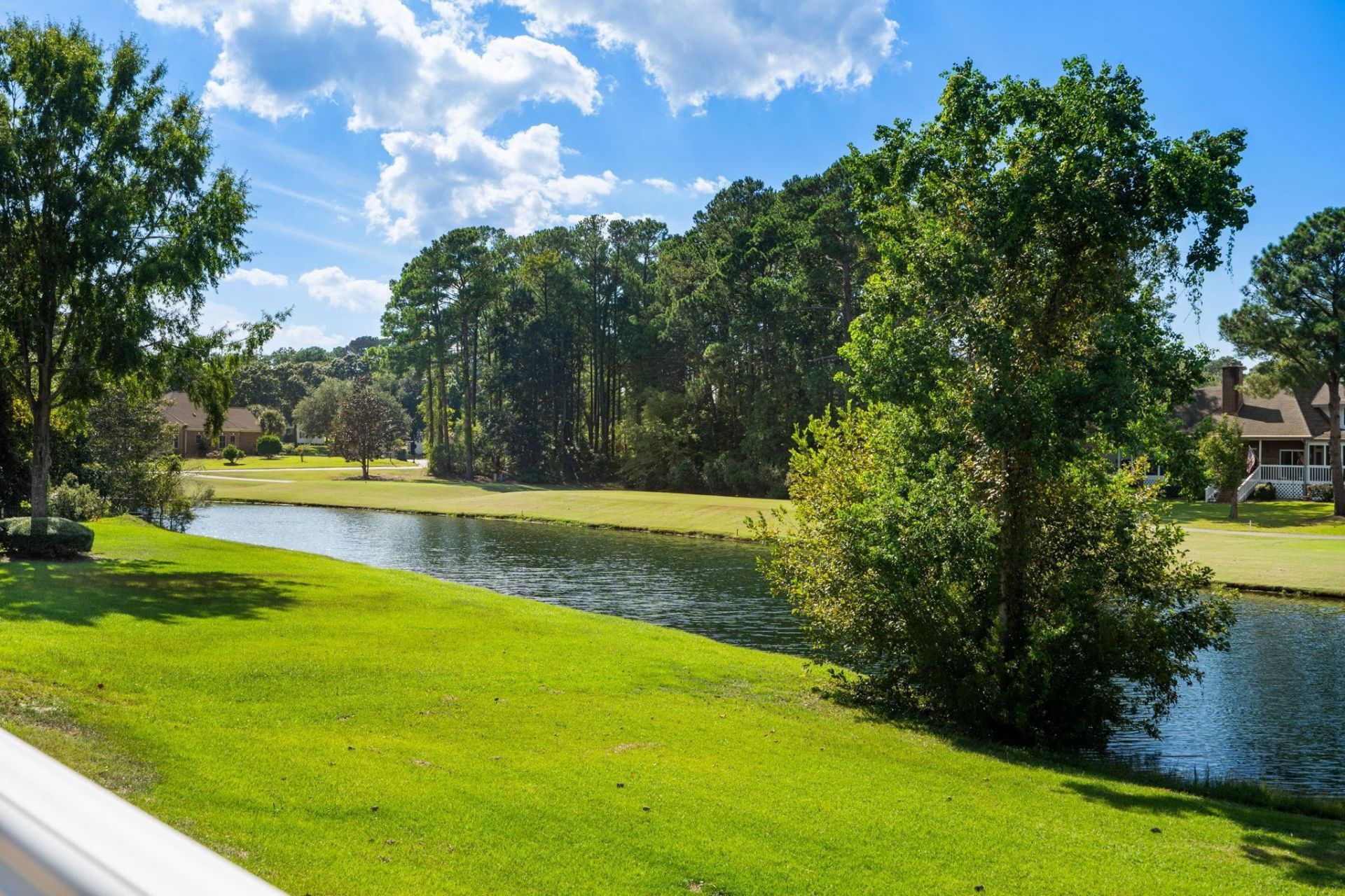 910 Knoll Dr. Photo 38