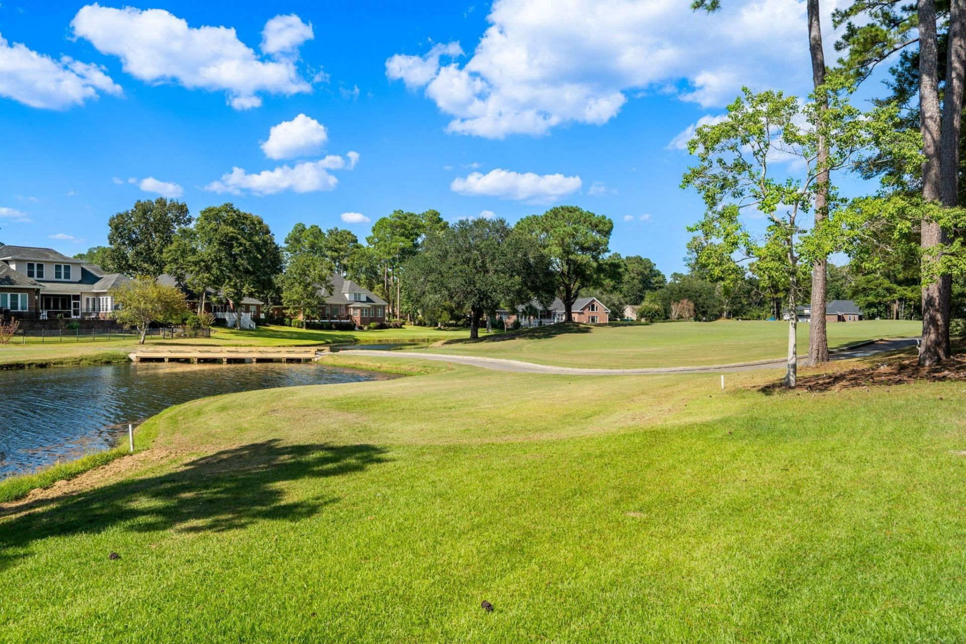 910 Knoll Dr. Photo 41