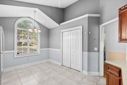 910 Knoll Dr. photo 4