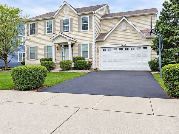 3042 Seekonk Avenue , Elgin, IL 60124