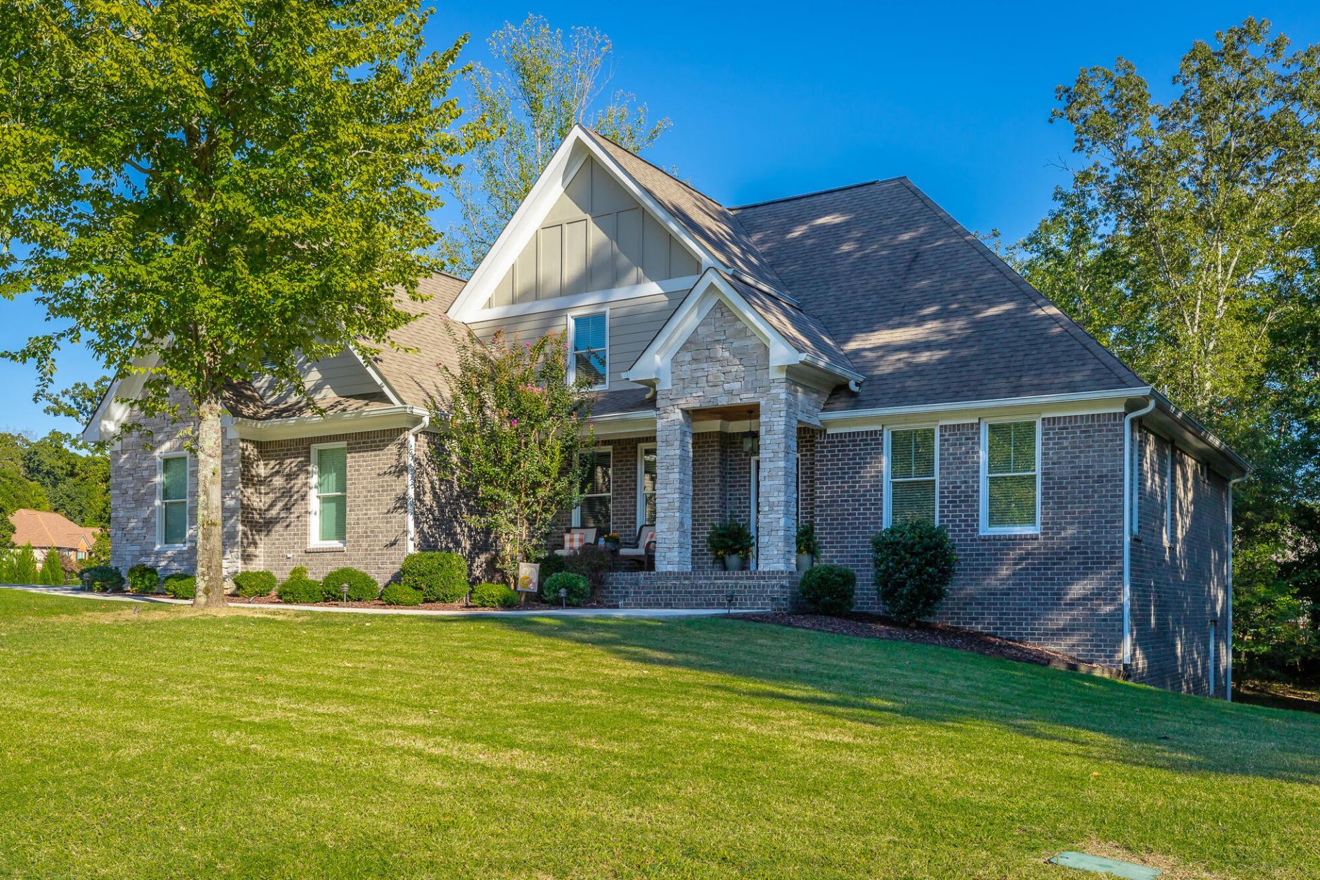 1504 Emerald Pointe Drive, Soddy Daisy, TN 37379 Main Photo