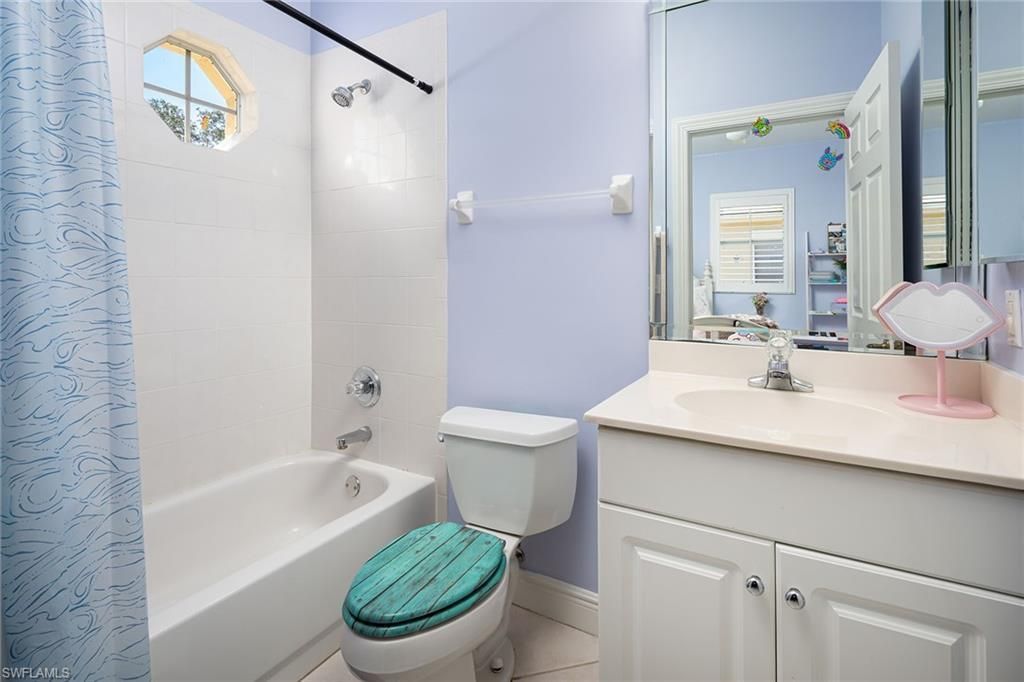 608 Vintage Reserve Ln, Unit C, Naples, FL 34119 Photo