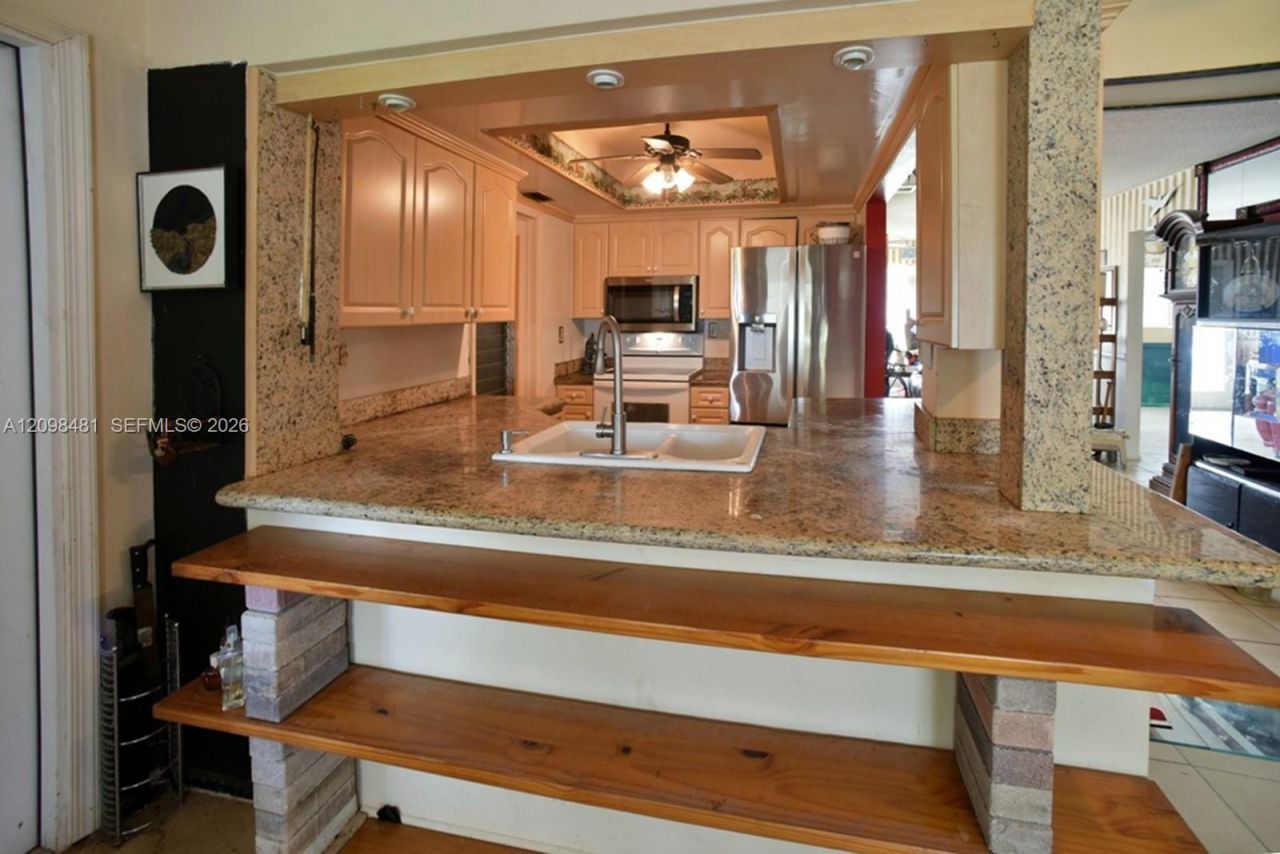 4505 NW 43rd Ter, Tamarac, FL 33319 Photo