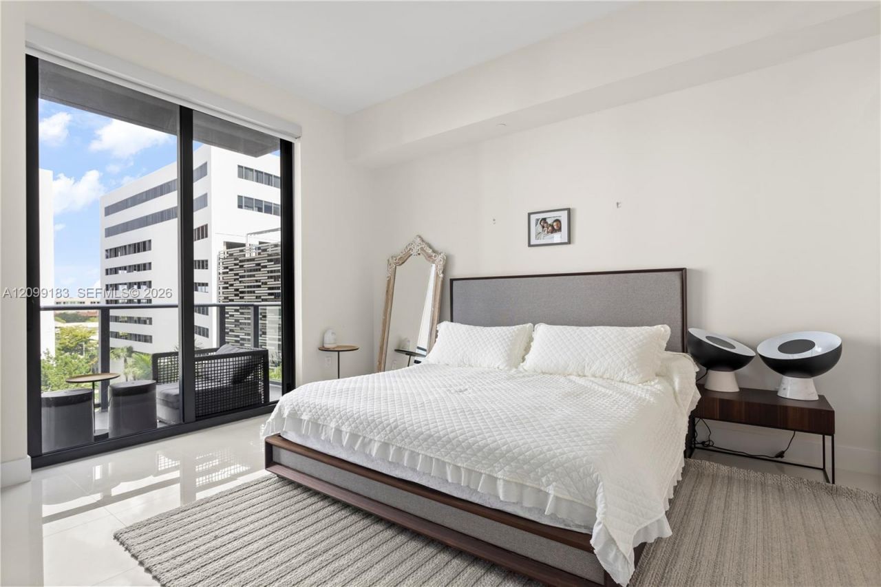 2960 NE 207th St, Unit 502, Aventura, FL 33180 Photo