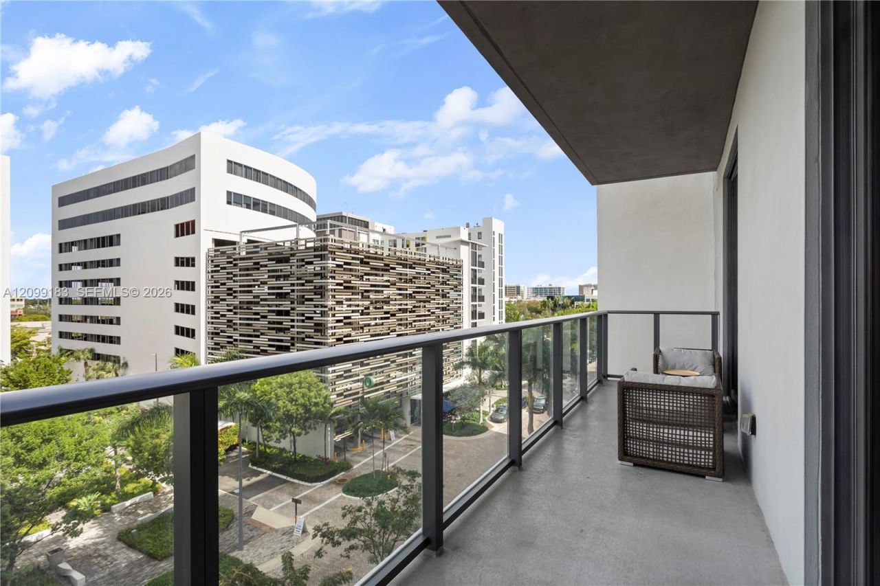 2960 NE 207th St, Unit 502, Aventura, FL 33180 Photo