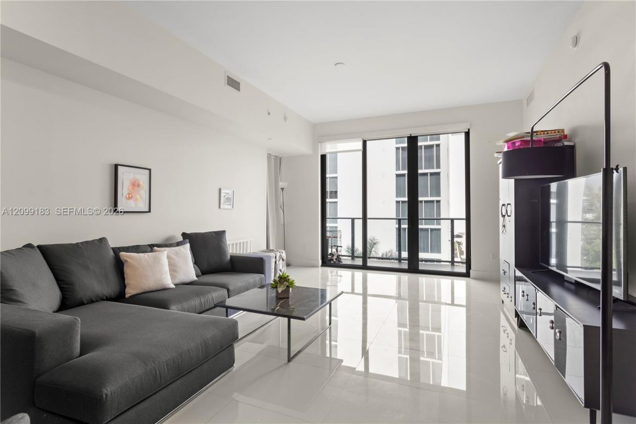 2960 NE 207th St, Unit 502, Aventura, FL 33180 Photo