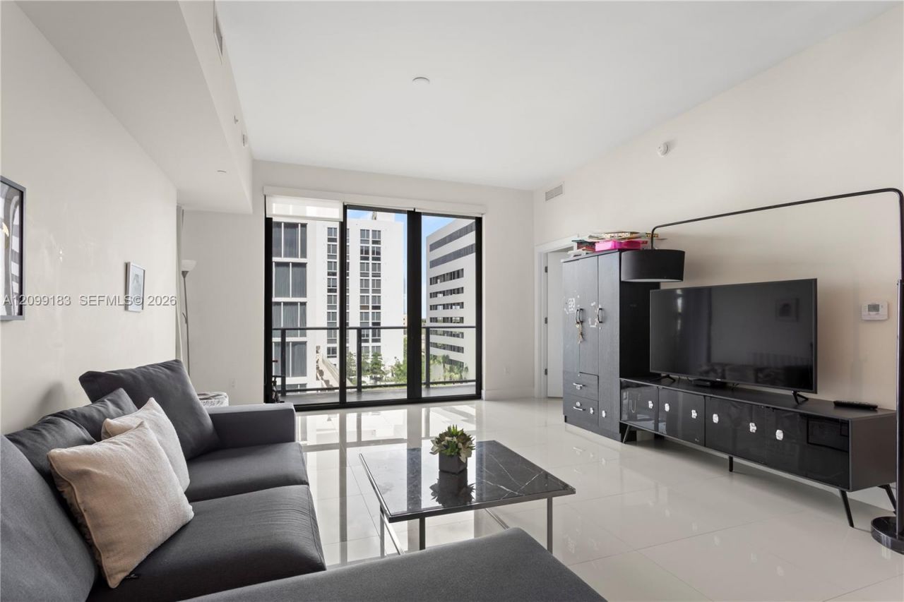 2960 NE 207th St, Unit 502, Aventura, FL 33180 Photo