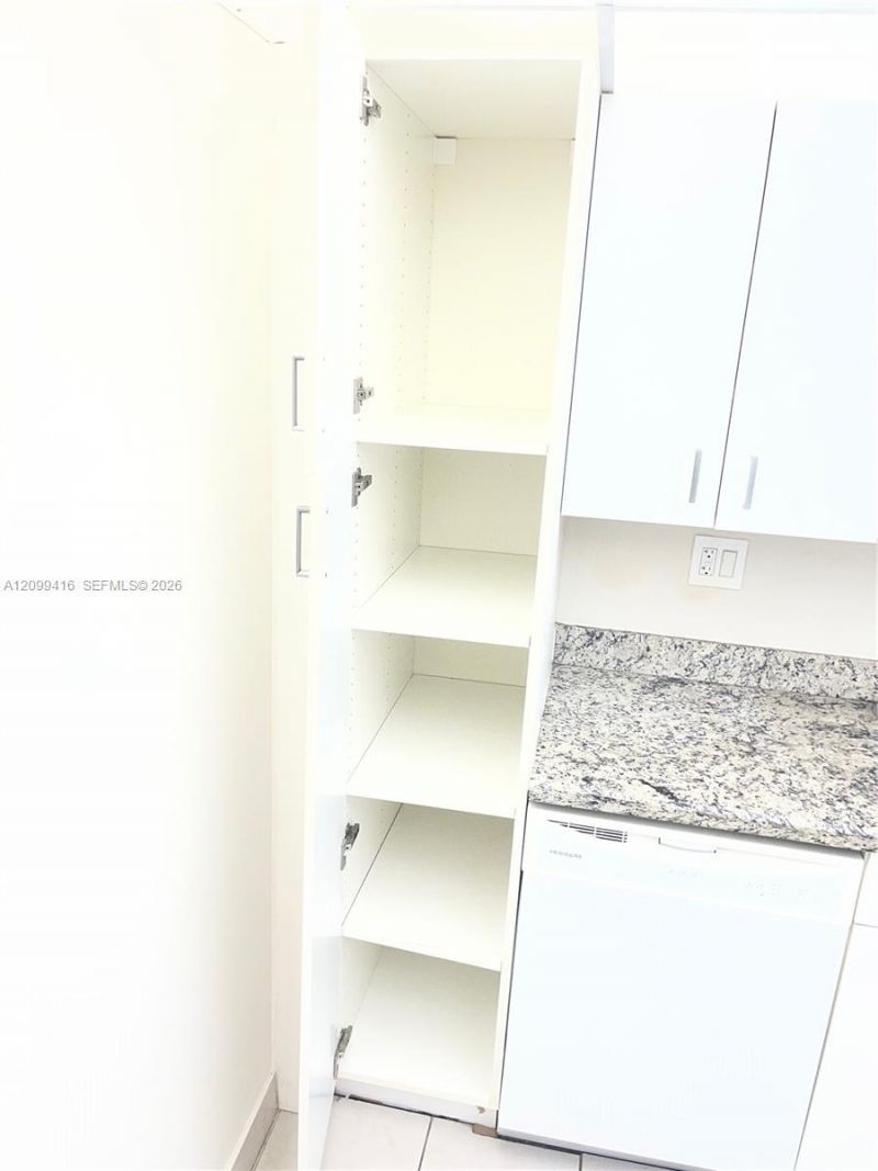 18151 NE 31st Ct , Unit 1405, Aventura, FL 33160 Photo